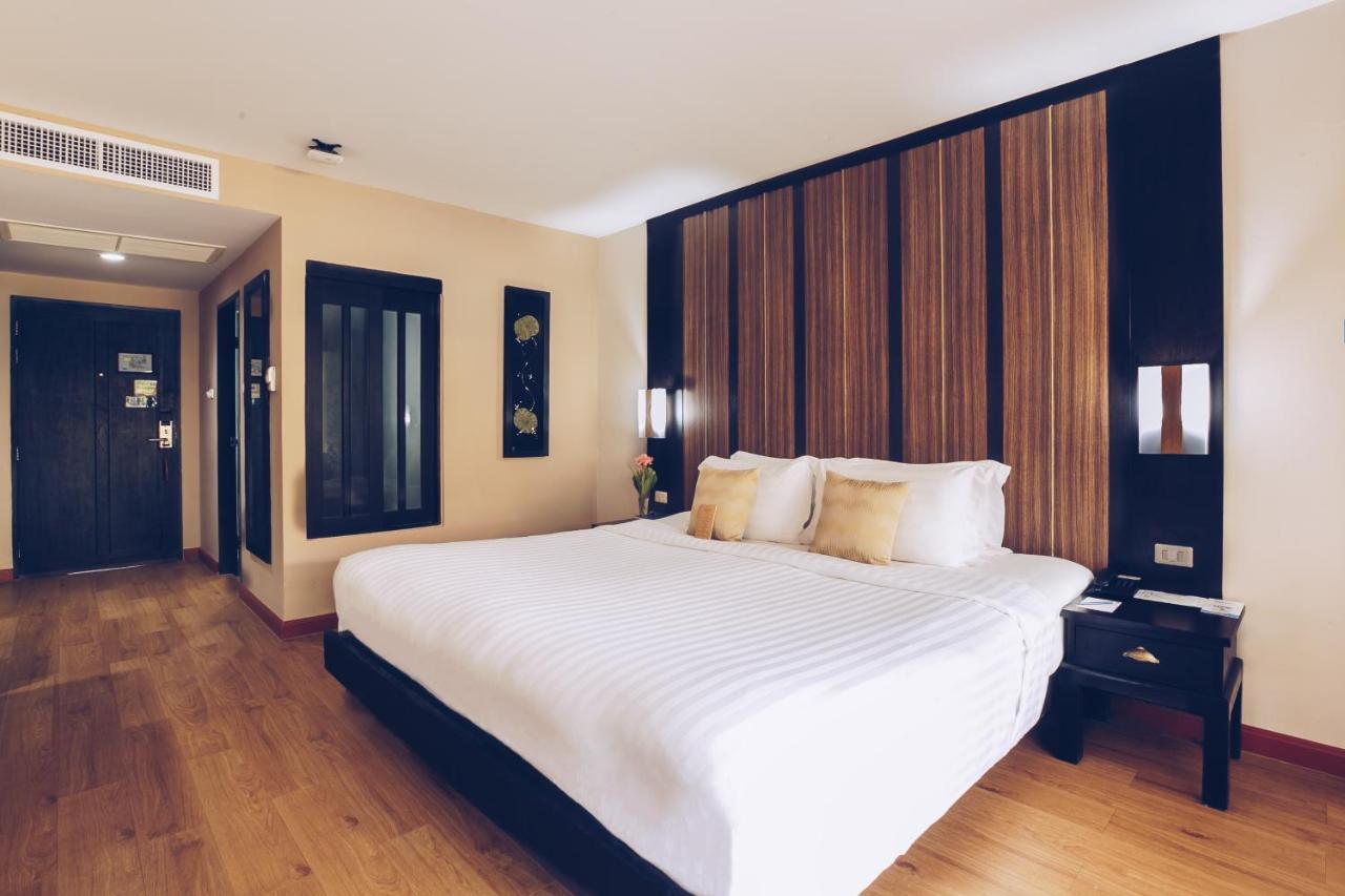 Deluxe Double or Twin Room Spa Bath